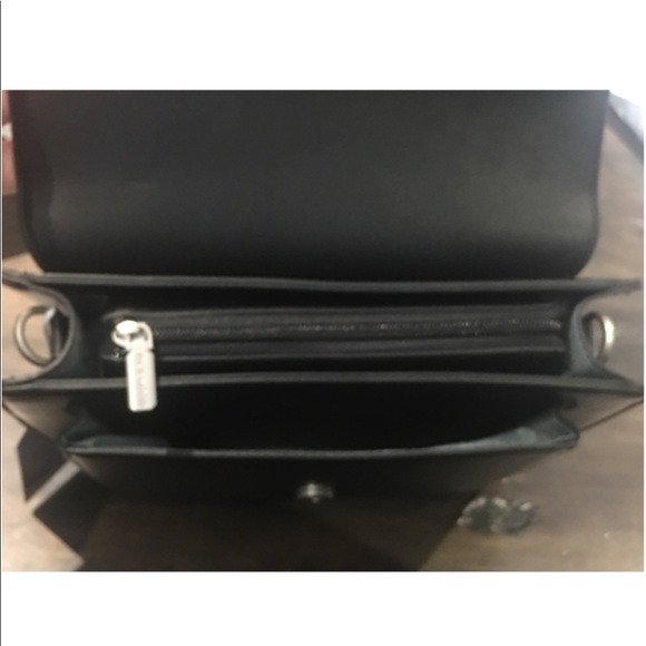 Zoe Crossbody Bag - Picture 2 of 7